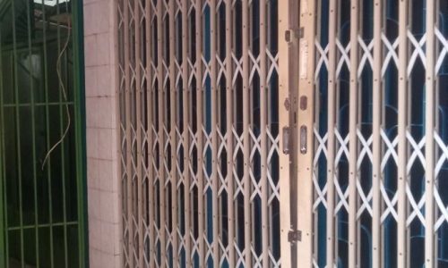 Bán nhà quận 4, 37m2 đất, dân cư hiện hữu, gần mặt tiền Tôn Đản, 3Tỷ35