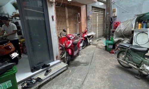 Bán nhà quận 4, 18m2 đất dân cư hiện hữu, 2 tầng hoàn, Thông Vĩnh Khánh !