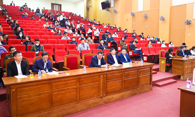 Số lượng người tham gia và giá trúng phiên đấu 26 thửa đất tại xã Tân Phú sụt giảm mạnh so với cuối năm ngoái. Ảnh: Cổng thông tin huyện Quốc Oai