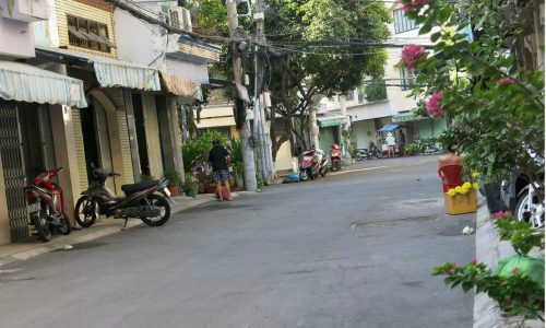 Mua bán nhà quận 4, 4 Tầng hoàn công, đường số xe hơi, Ngang 4,5m, Đường Vĩnh Hội !