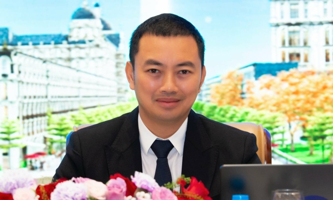 Ông Đỗ Anh Tuấn - Chủ tịch HĐQT Sunshine Group - chủ trì phiên họp Đại hội cổ đông sáng 26/4. Ảnh: SSG