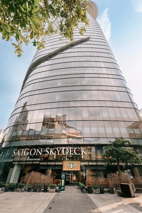 Starbucks Reserve tái xuất giữa trung tâm TP HCM với giá thuê gần 2 tỷ đồng một tháng. Ảnh: Facebook Starbucks Vietnam)