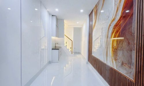 Nhà cho thuê nguyên căn quận 4, 4 tầng, được 2 phòng và 3 toilet, hẻm 4m khu 20 thước, giáp quận 1 !